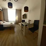 Zlatarooms 232 *